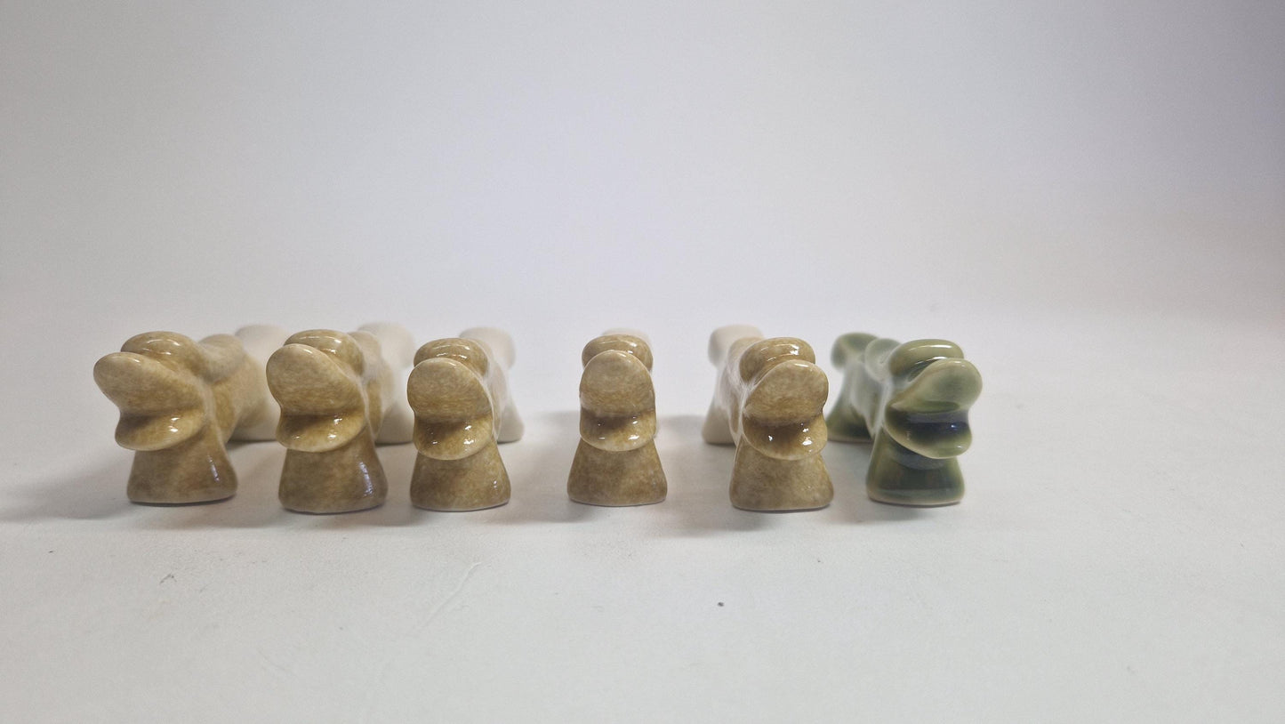 Set of 6 Chopstick Holders or Artist Paintbrush Rests, 5 in Beige, 1 in Green