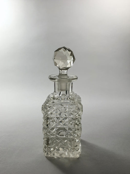Edwardian Cut Crystal Perfume Decanter: Faceted Stopper, c1900s