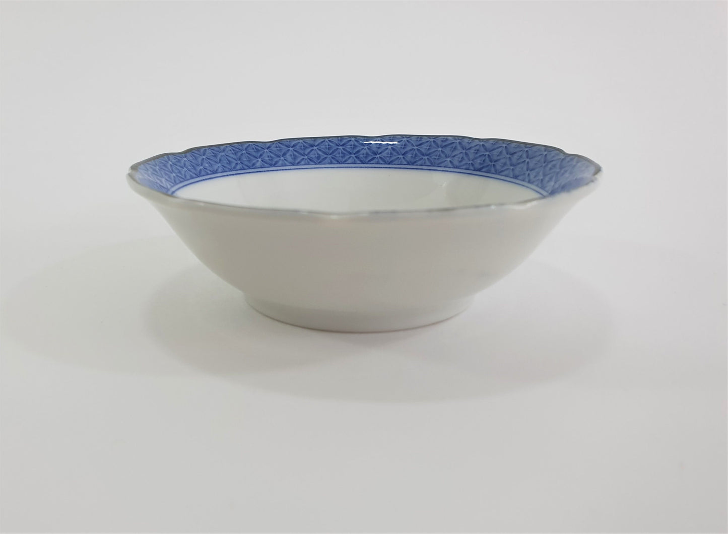 Vintage Japanese Porcelain Rice Bowls: Floral & Maple Leaf Design