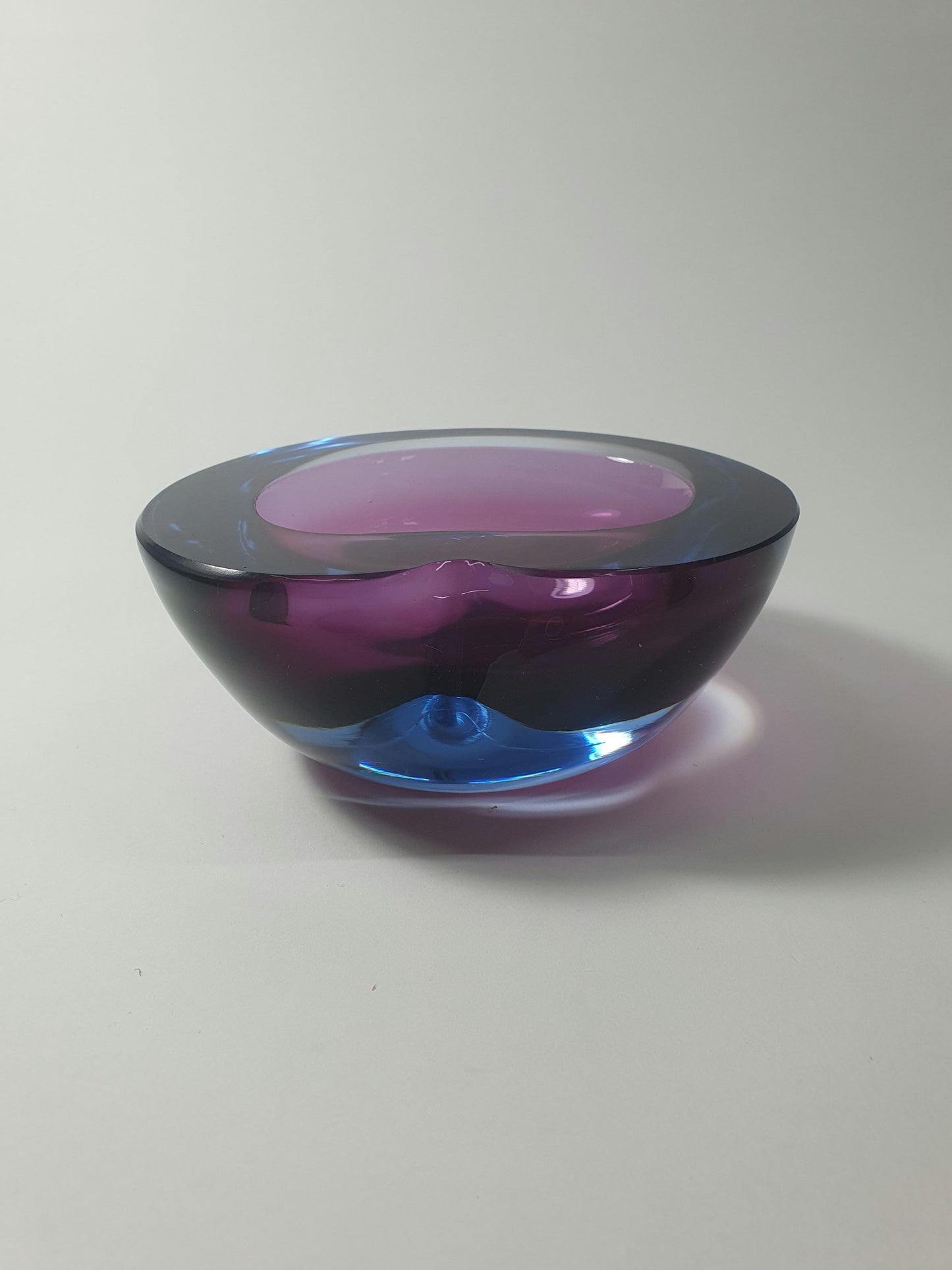 1960s Sommerso Glass Bowl: Vintage Kidney Shape, Pink & Blue Geode