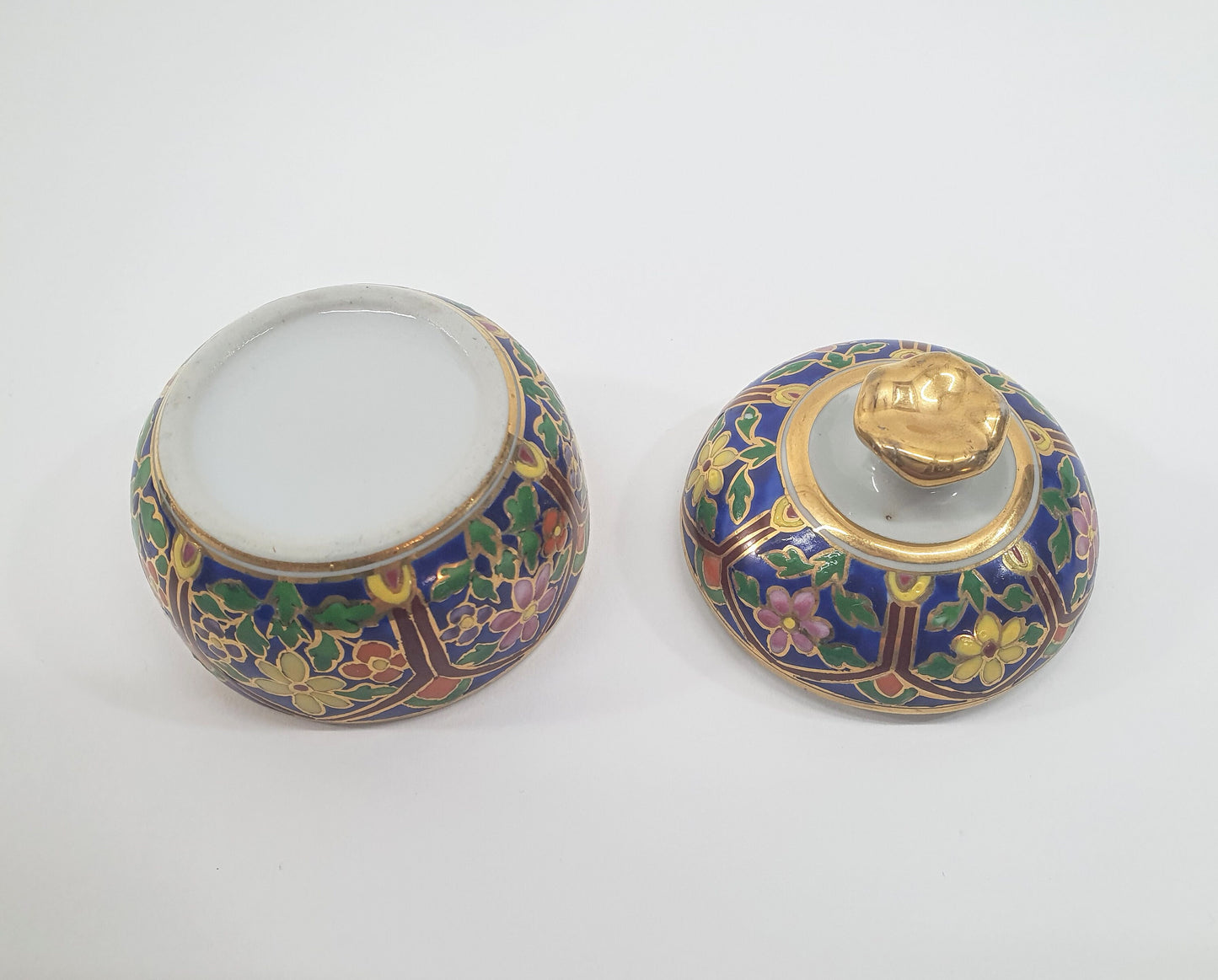 Vintage Porcelain Thai Benjarong Style Pot and Lid. c 1990
