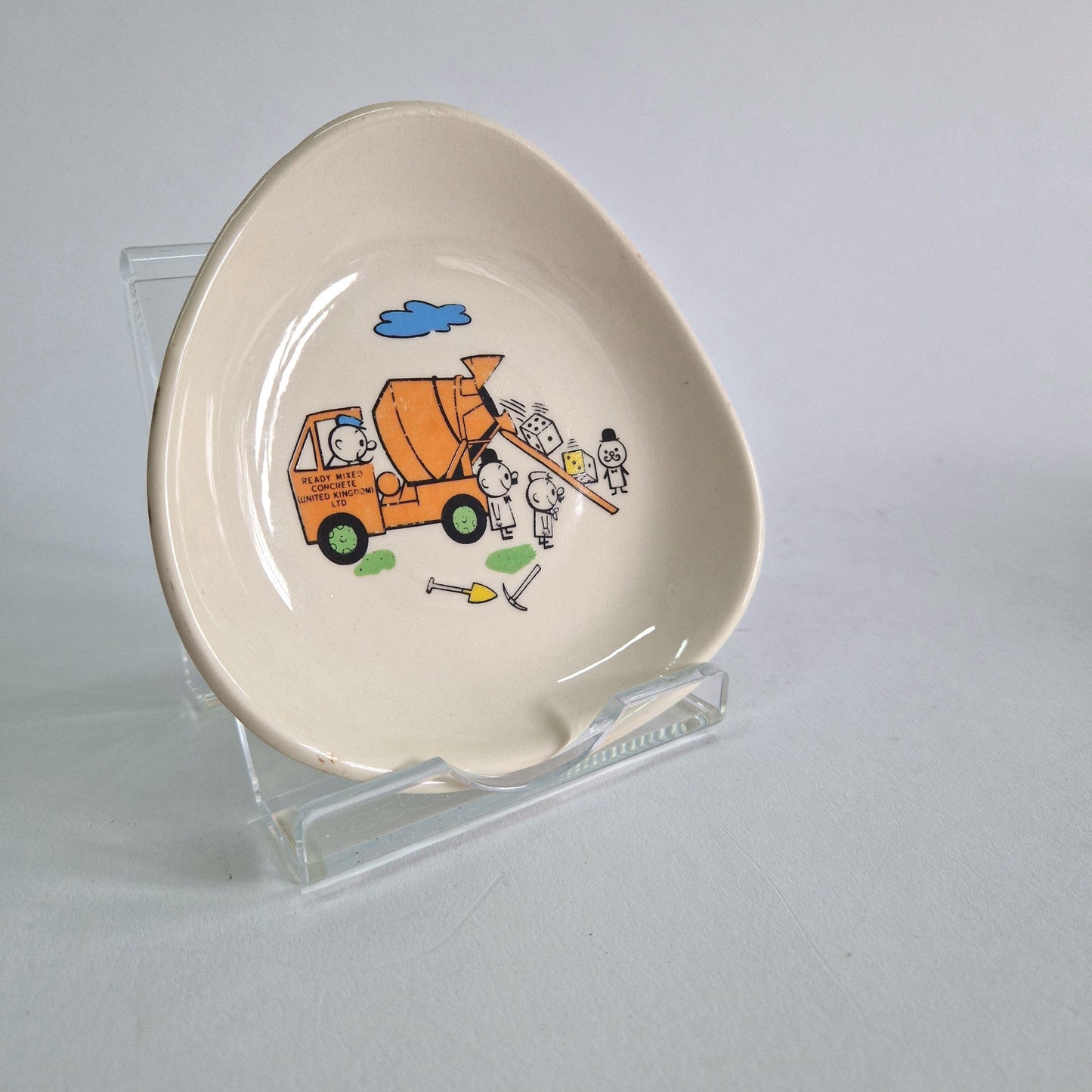 Vintage Wade Pin Dish, Humorous Concrete Mixer and Dice. c 1960s