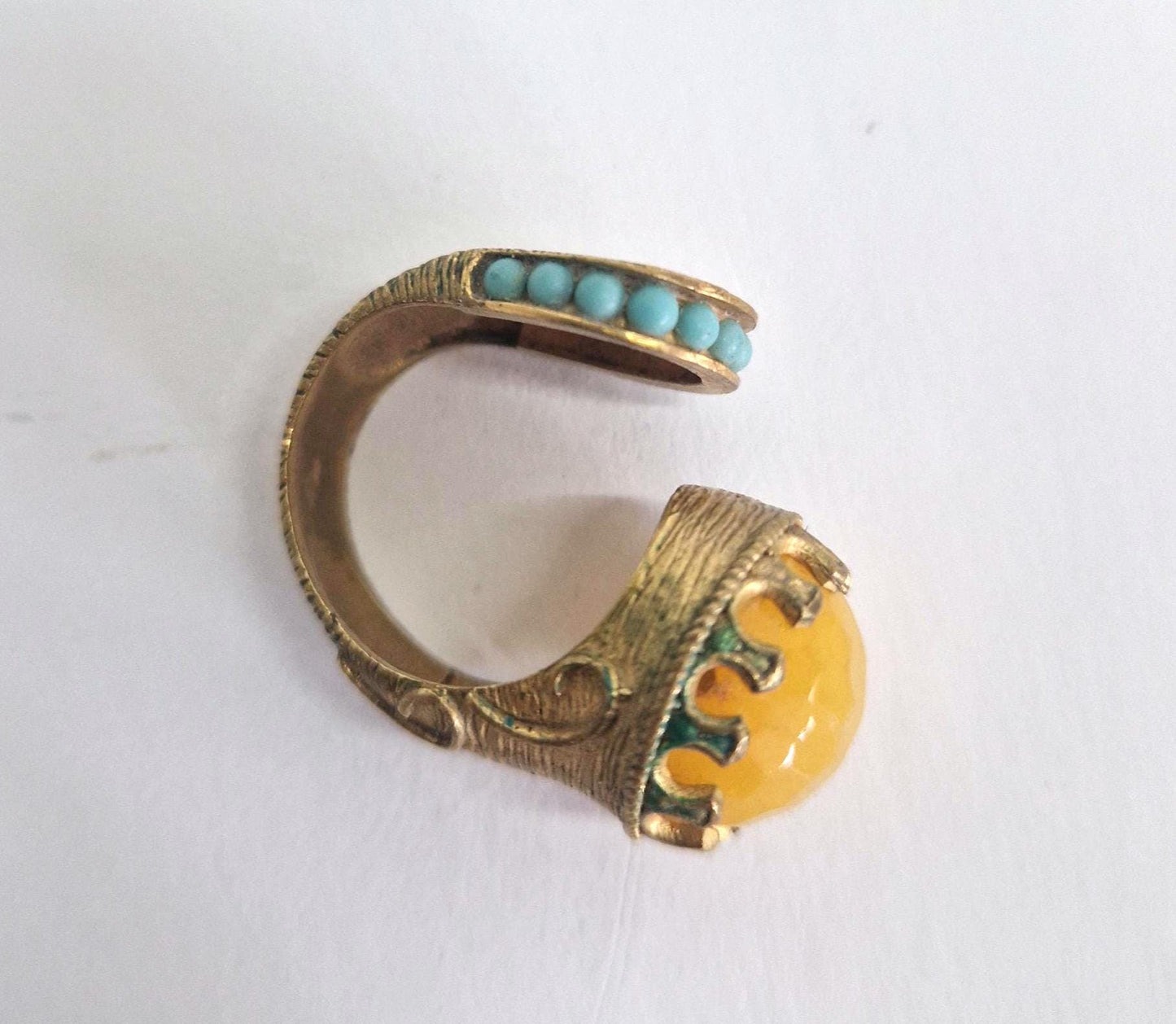 Vintage Jewelry Bundle: Art Deco Ring, Mother of Pearl Choker, Brooches