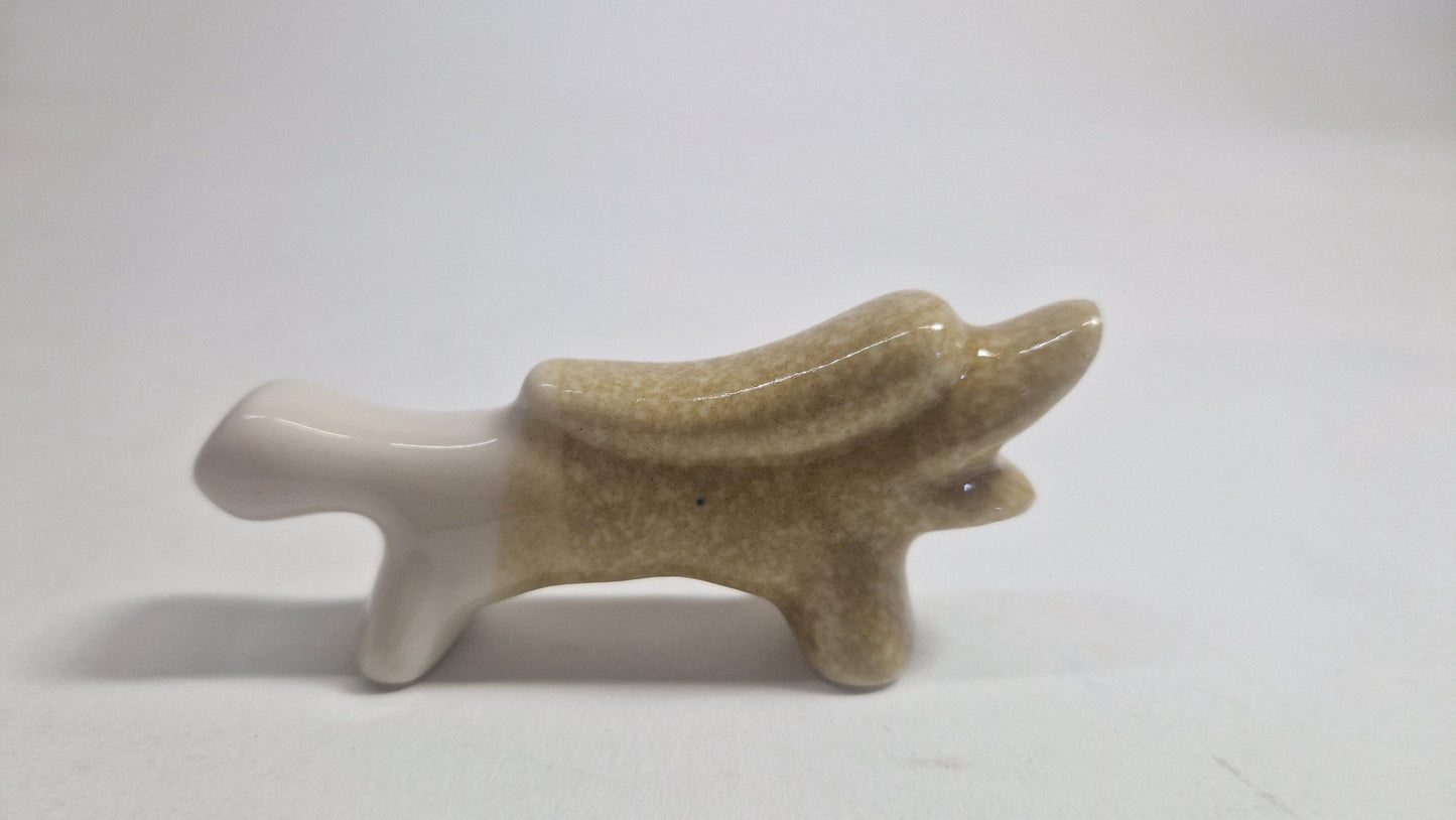 Set of 6 Chopstick Holders or Artist Paintbrush Rests, 5 in Beige, 1 in Green