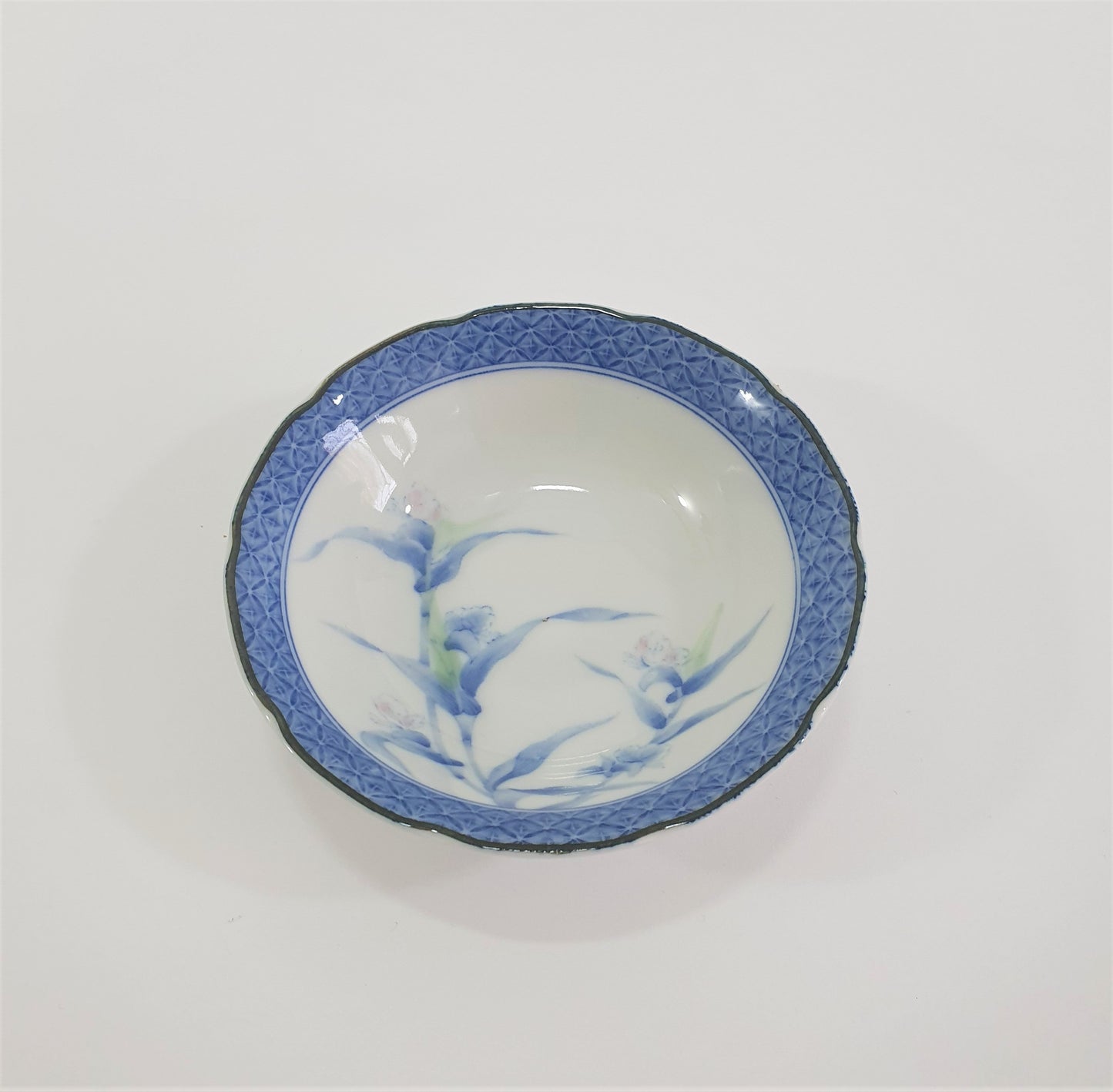 Vintage Japanese Porcelain Rice Bowls: Floral & Maple Leaf Design